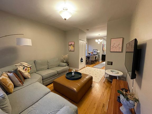 2nd image of 2936 N Hoyne Ave #2