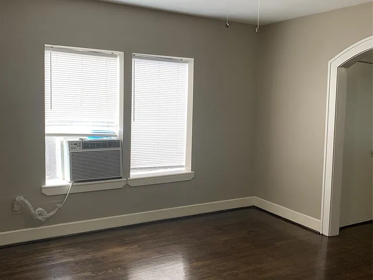 2112 Berry St — Photo 5