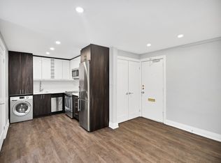 699 Eglinton Ave W #103, Toronto, ON