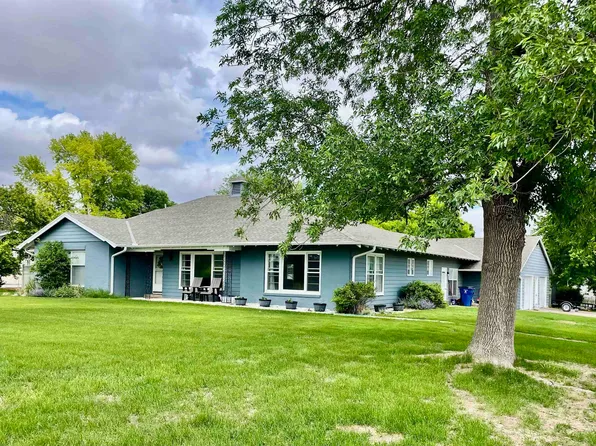 2311 Lake Ave, Gothenburg, NE 69138