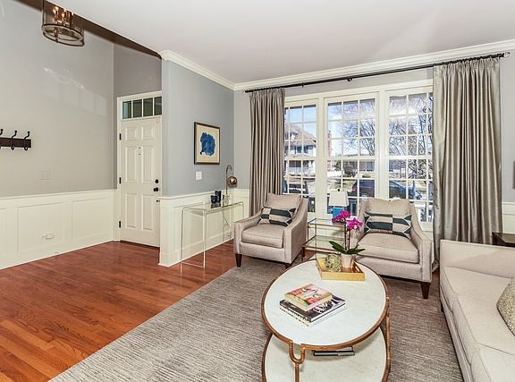 3rd image of 1004 S Madison Ave