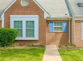 628 Hollomon Dr, Hampton, VA 23666
