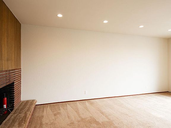 2nd image of 539 37th Ave