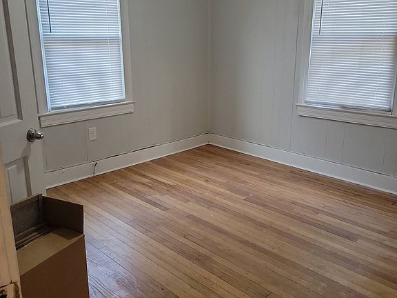 5th image of 1819 Grayson St