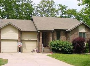 3830 N Pauls Pl, Springfield, MO 65803
