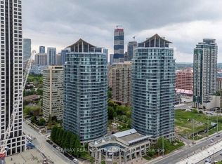 33 Elm Dr E #1010, Mississauga, ON L5B4M2