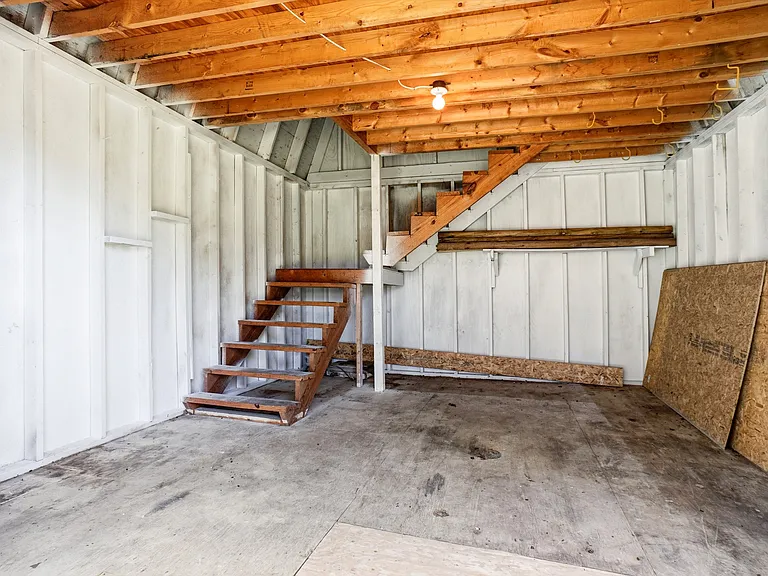2412 Emerald Cir — Photo 39