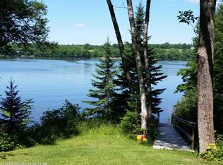 33 Rockinghorse Ln, Saint George, ME 04860