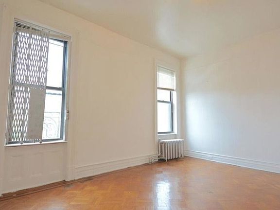 4th image of 3 Essex St APT L3