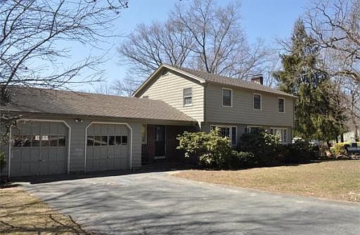 2nd image of 9 Conrad Cir