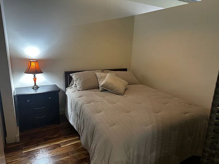 1926 W Burnside St #306 — Photo 9