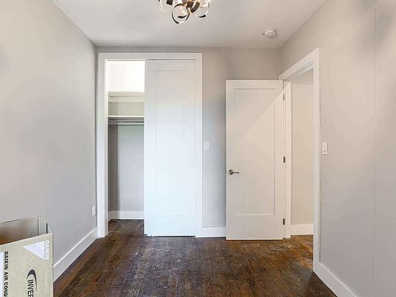 4th image of 401 Macon St #7A