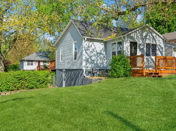 237 W 12th St S, Newton, IA 50208