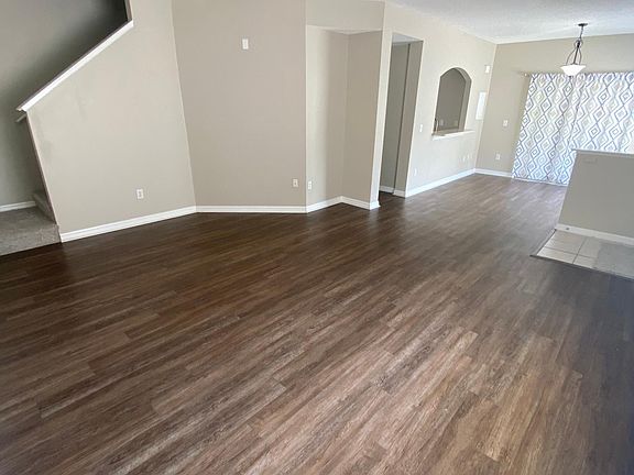 4th image of 18181 Paradise Pointe Dr