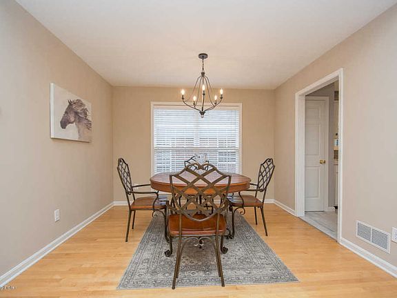 5th image of 12115 Triple Crown Ct