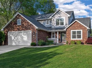 123 E Willow Bend Dr, Glen Carbon, IL