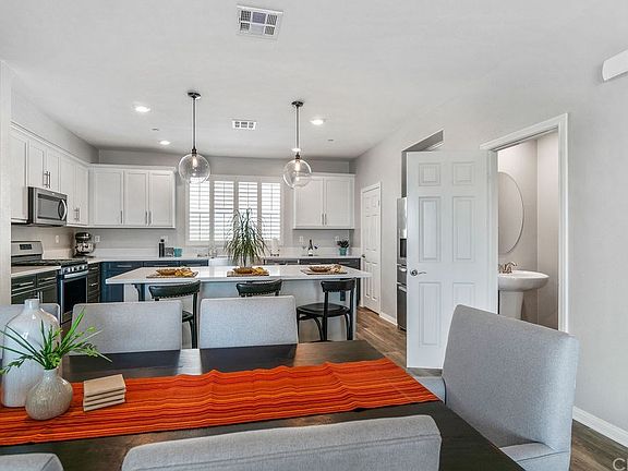4th image of 14420 Papaya Ln #4