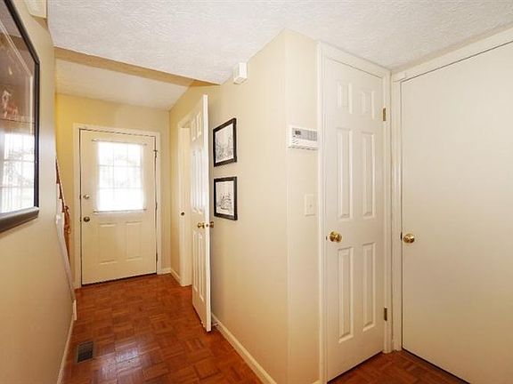 3rd image of 8485 Paul Dr