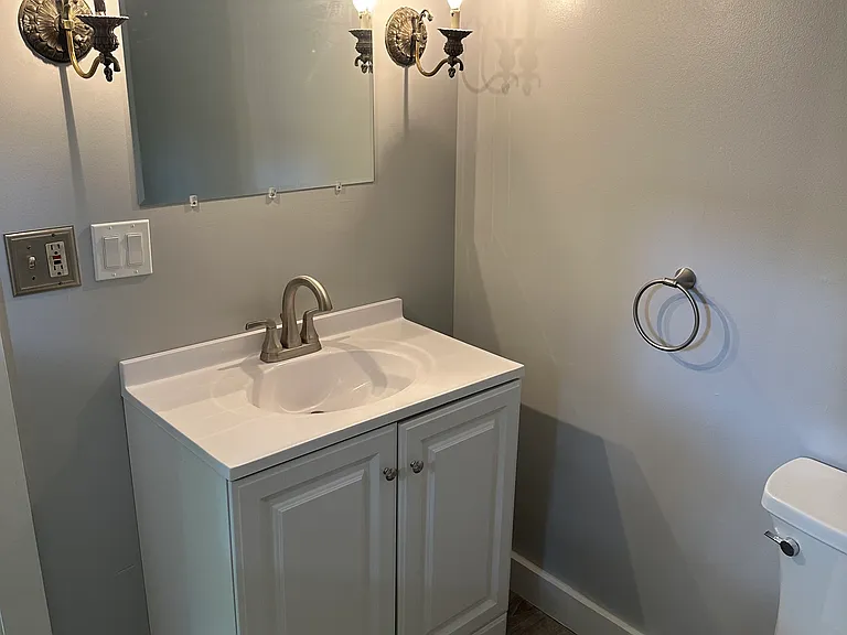 229 Sewall St #B — Photo 10