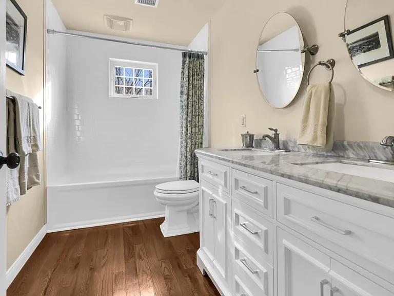 6 Beach Ave — Photo 18