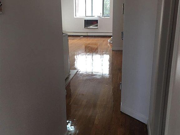 2nd image of 9325 50th Ave APT 3