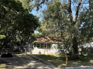 2301 SW Mission Ave, Topeka, KS 66614