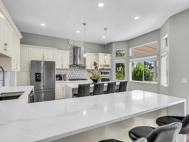 2435 Pinehurst Ct — Photo 13
