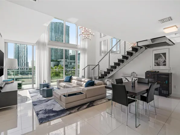 92 SW 3rd St, Miami, FL