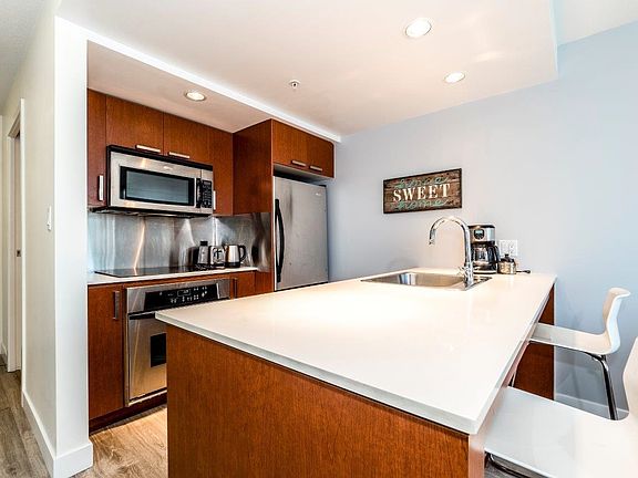 4th image of 1255 Seymour St #1704