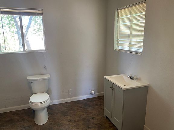 4th image of 1619 Menchaca St #2