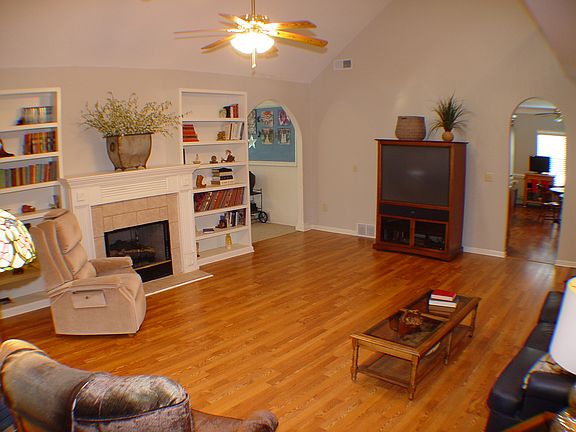 5th image of 12820 Pine Crest Dr