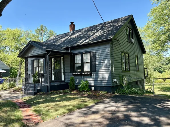 110 Darling St, Springfield, MA 01151