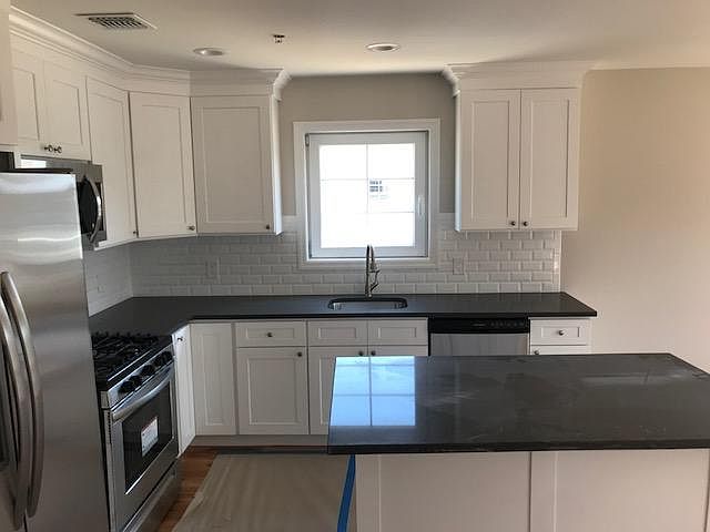 1st image of 500 Marconi Blvd