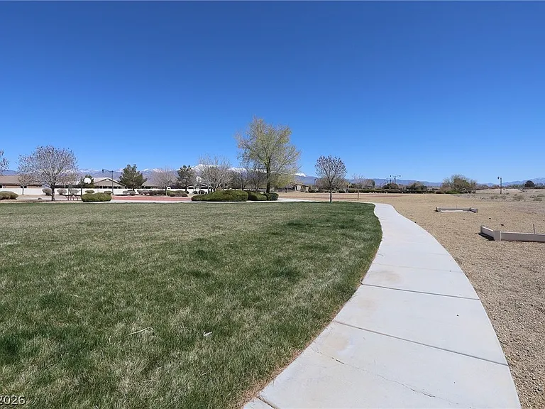 6472 Centennial Rd — Photo 28