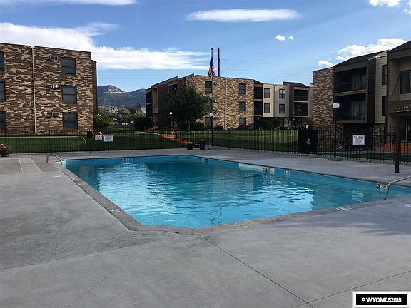 3rd image of 4440 S Poplar St Unit 302B