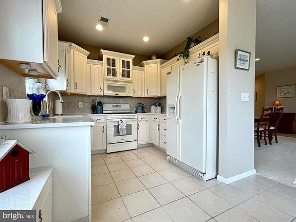 5th image of 4407 Knox Ct #4407