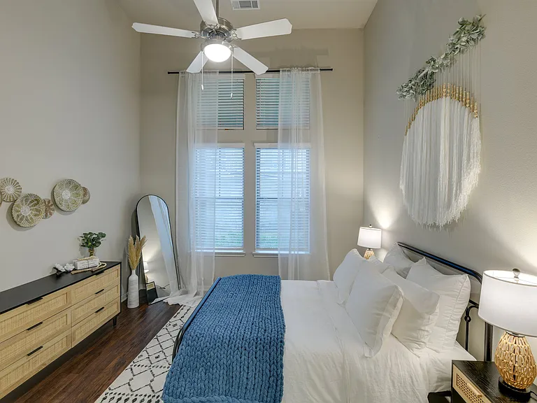 900 Gordon Heights Ln — Photo 10