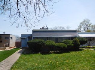 5105 N Kilbourn Ave, Chicago, IL 60630