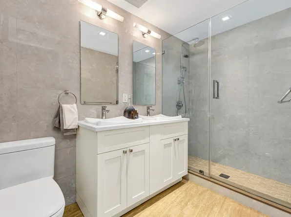 133 Mulberry Street image 10 of 14