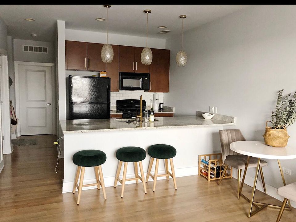 1st image of 2740 W Armitage Ave #15B