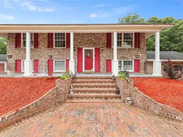 1025 Mohawk Street, Savannah, GA 31419