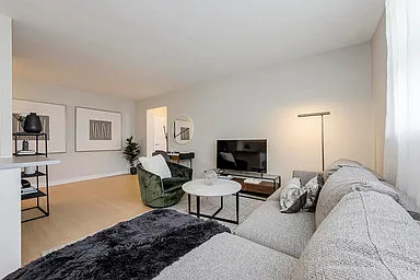 746 Midland Ave — Photo 6