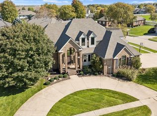 1234 N Bristolwood Dr, Fremont, NE 68025