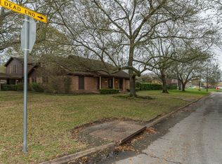 98 Rosine St, Beaumont, TX 77707