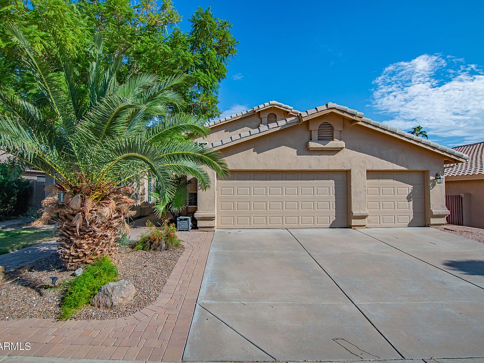 1st image of 2637 E Bighorn Ave