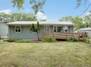 827 Holt Ave NW, Elk River, MN 55330