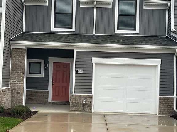 3rd image of 12313 Wescott Dr #28
