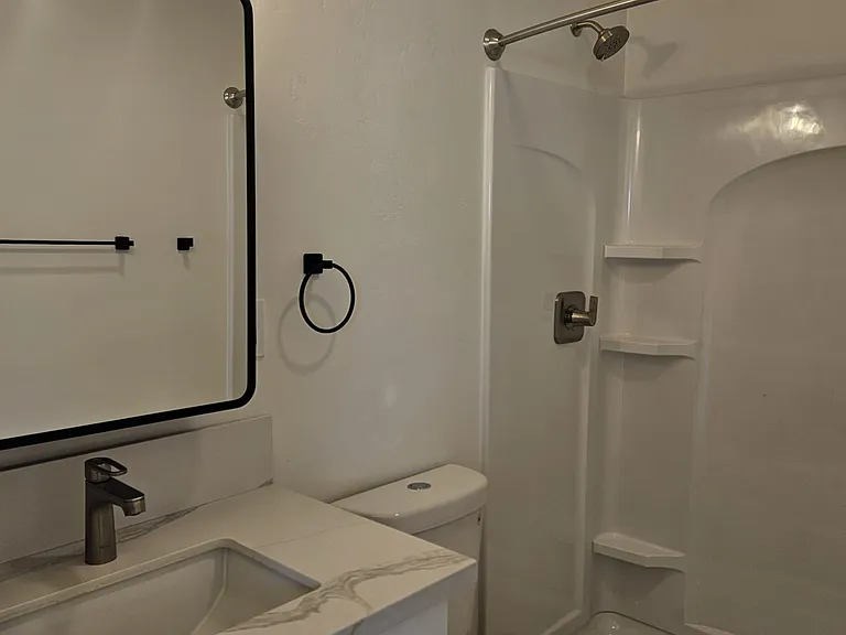 bathroom in-between the bedrooms
