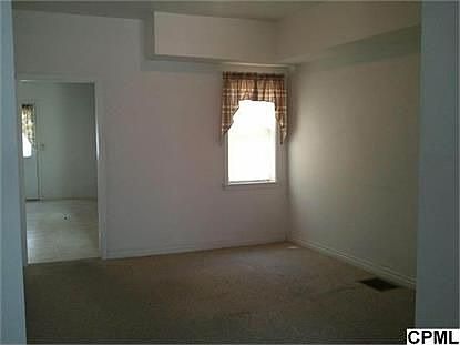 3rd image of 51 Balm St