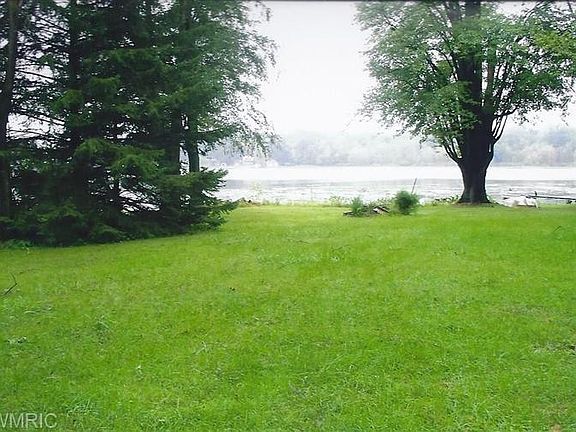 4th image of 4027 Kehoe Dr NE